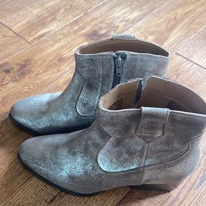 Great Deal!! NWOT Seychelles lucky penny shimmer boots